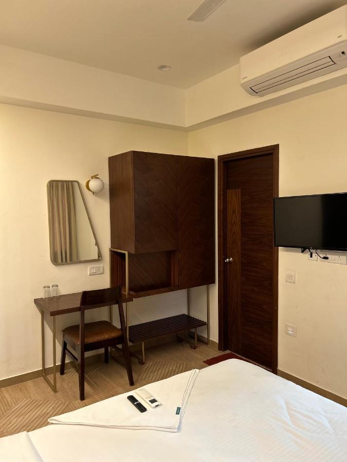 Flora Embassy Guest house